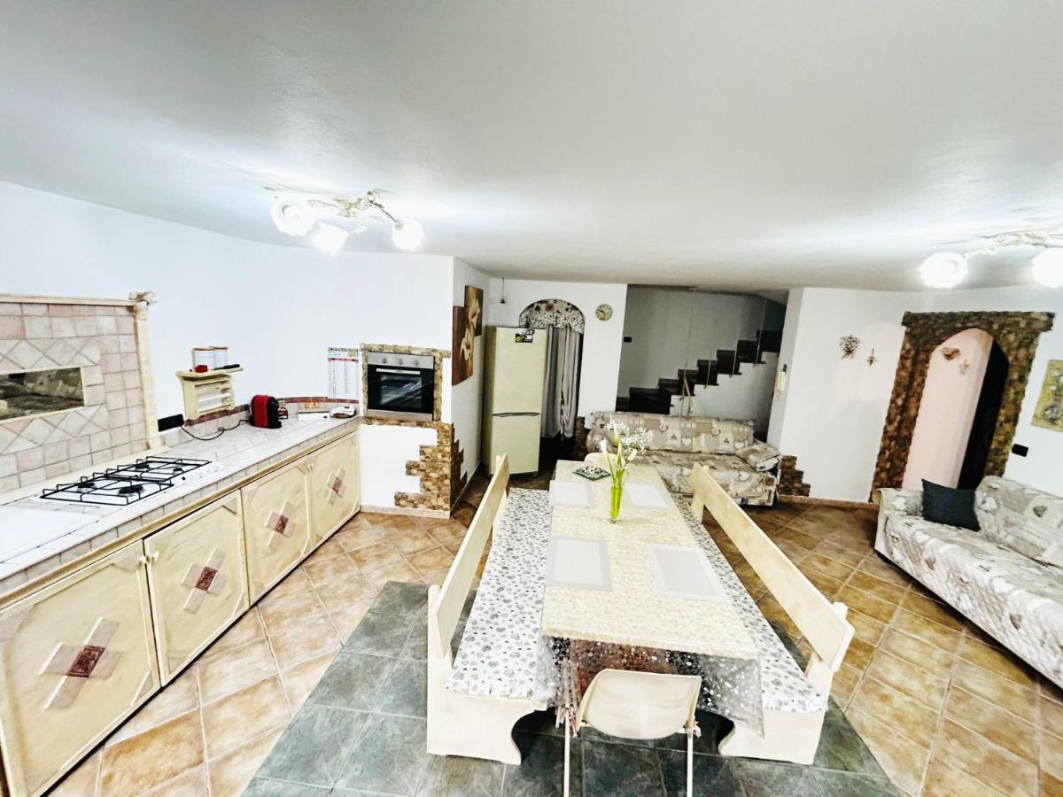 Maria Antonietta House Villa Porto Torres Bagian luar foto